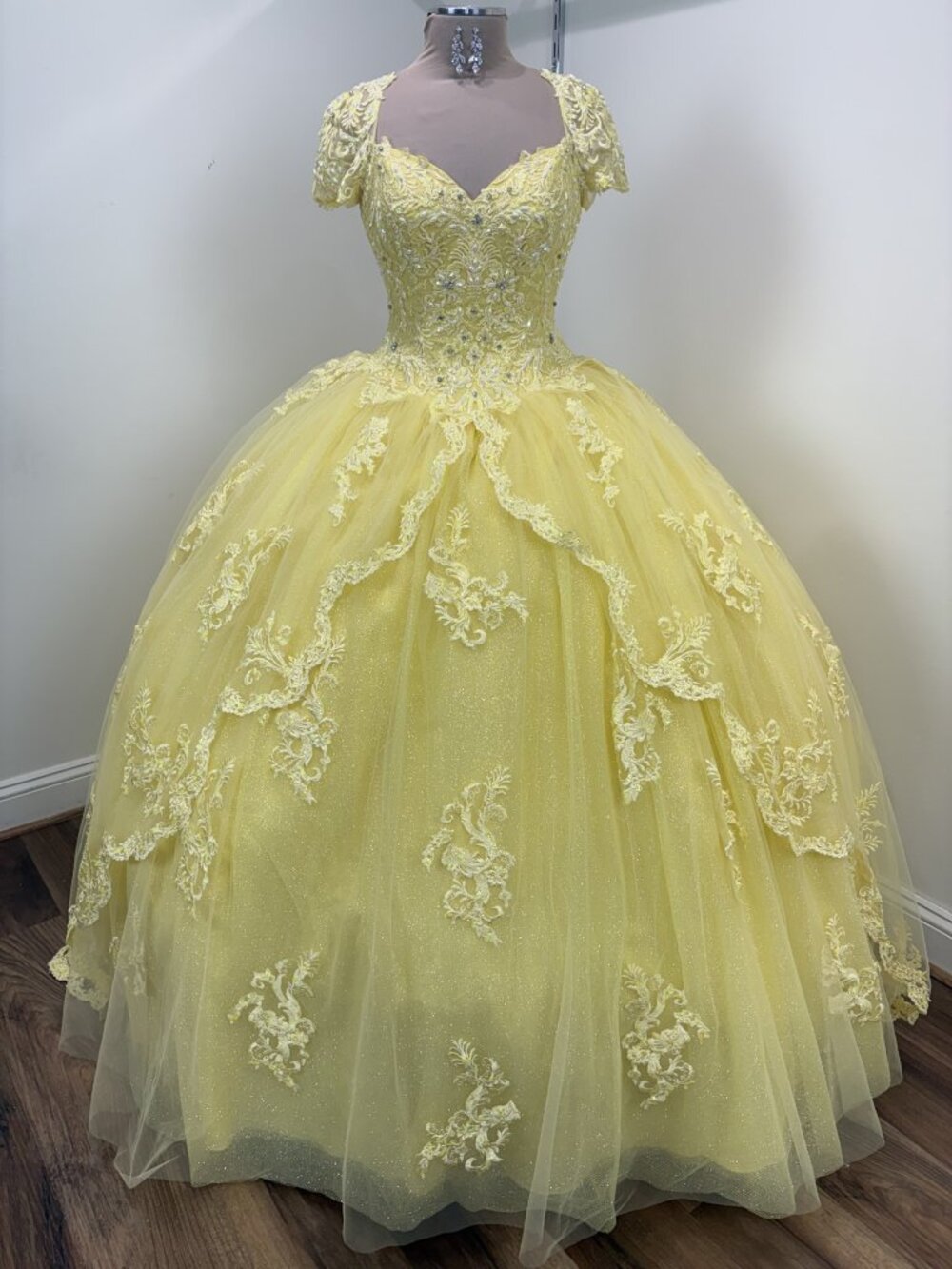 HUGE DEAL! Rachel Allan Quinceañera Dress Yellow Ball Gown - Size 6